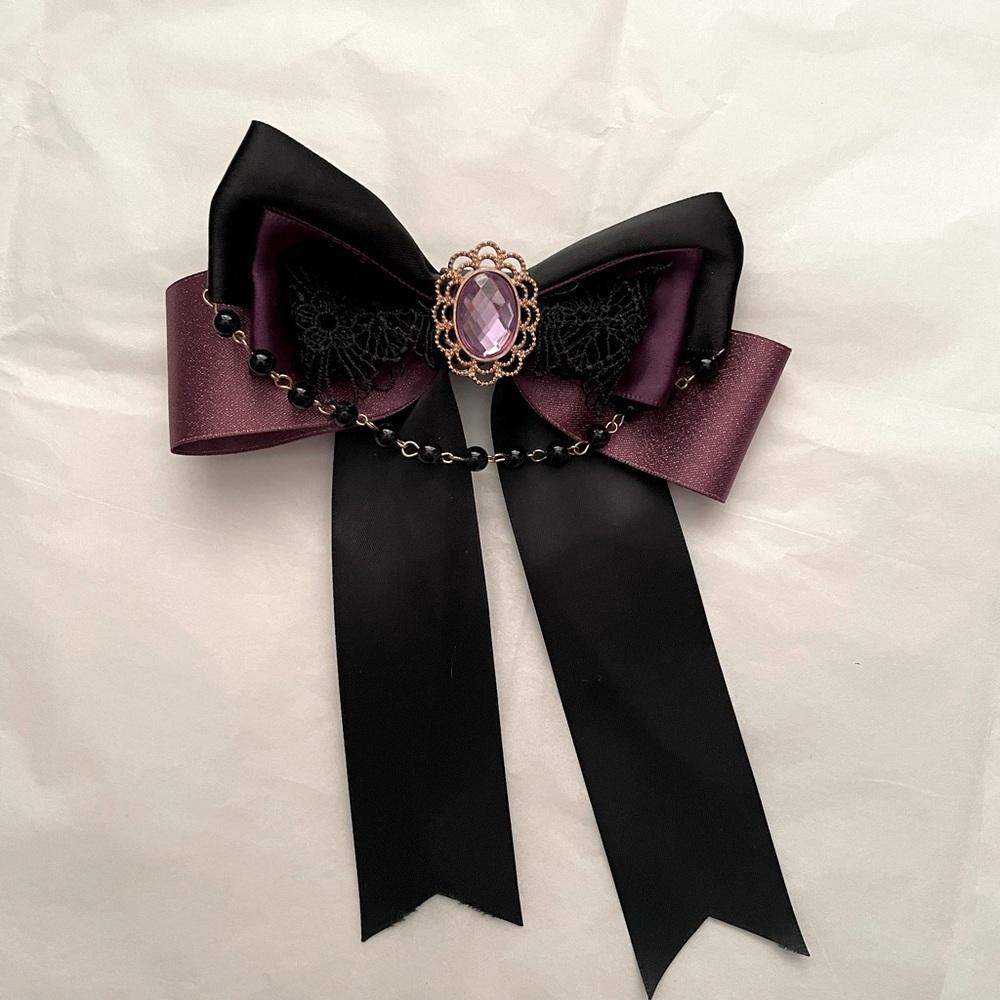 Large Gothic Bow Hairclip